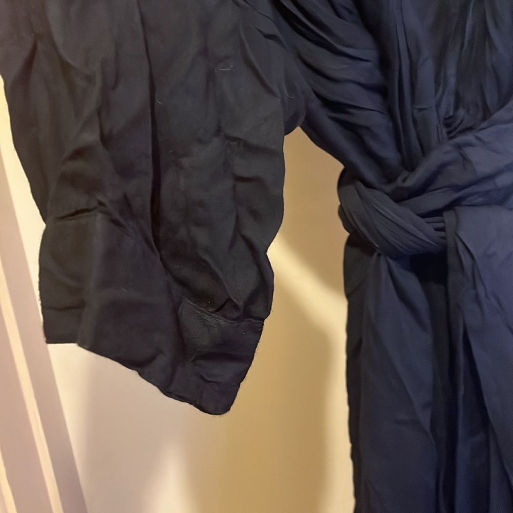 Ashley Stewart size 24 black 100%Viscose slit sides long sleeve wrap. NWOT - Picture 4 of 10